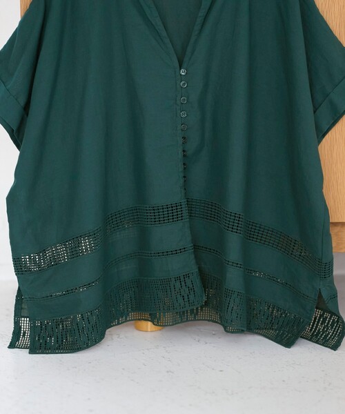 coen(コーエン)の「裾刺繍レース スキッパーシアーバンドカラーブラウス(シャツ/ブラウス・レディース・ダークグリーン/オフホワイト/ブラック・FREE)」の17枚目の写真