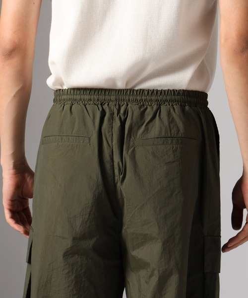 BAYFLOW（ベイフロー）の「[WEB限定/驚くほどに軽い]エアリーナイロンカーゴショートパンツ（カーゴパンツ・メンズ・ネイビー/グレー/カーキ・SMALL/LARGE/MEDIUM）」の8枚目の写真