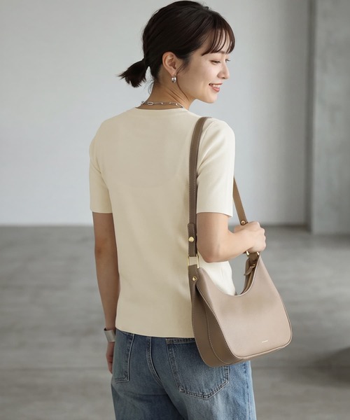 STYLE DELI(スタイルデリ)の「さらさら前ギャザー半袖ニットトップス(Tシャツ/カットソー・レディース・ブラック/アイボリー/ブルー・FREE)」の9枚目の写真