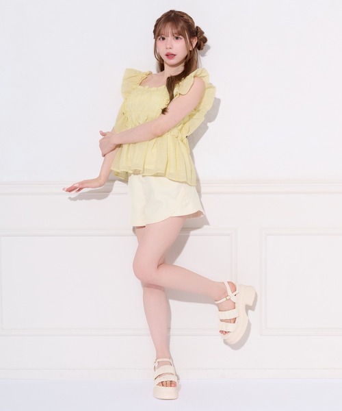 apres jour(アプレジュール)の「シャーリングペプラムブラウス(シャツ/ブラウス・レディース・ラベンダー/ライトブルー/ピンク/ライトイエロー/オフホワイト・フリー/X-LARGE)」の8枚目の写真