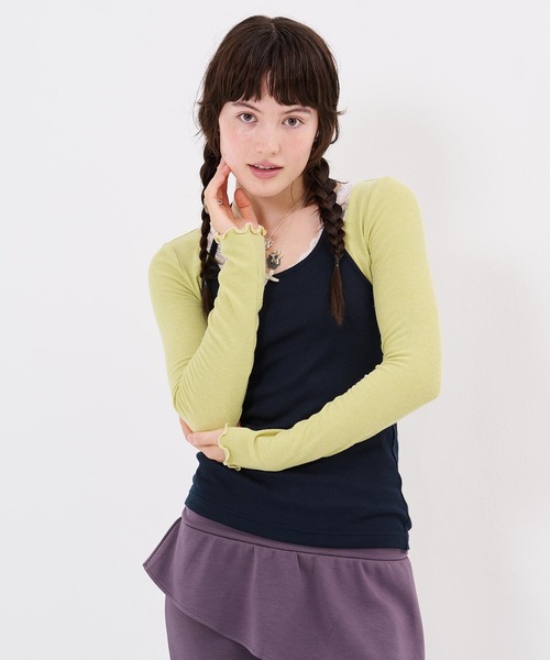 TINA:JOJUN(ティーナジョジュン)の「レース付き Vネック カットソー TINA:JOJUN(Tシャツ/カットソー・レディース・ピンク系その他/チャコール/ライトグリーン・M)」の2枚目の写真