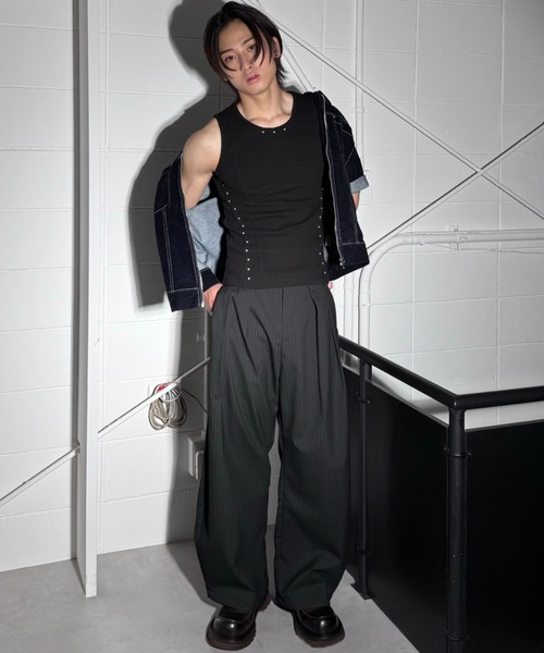 Chikashitsu +(チカシツプラス)の「【Chikashitsu +】studs rib sleeveless (2color) / 【チカシツプラス】スタッズリブタンクトップ(タンクトップ・メンズ・ホワイト/ブラック・ONE SIZE)」の9枚目の写真