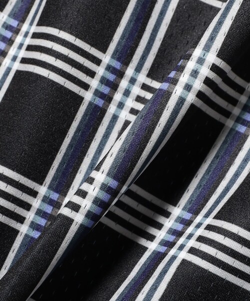 BEAMS T(ビームスティー)の「LOLA'S HARDWARE / 'Check Mate’ Mesh Shorts(その他パンツ・メンズ・ブラック・M/L/XL)」の8枚目の写真