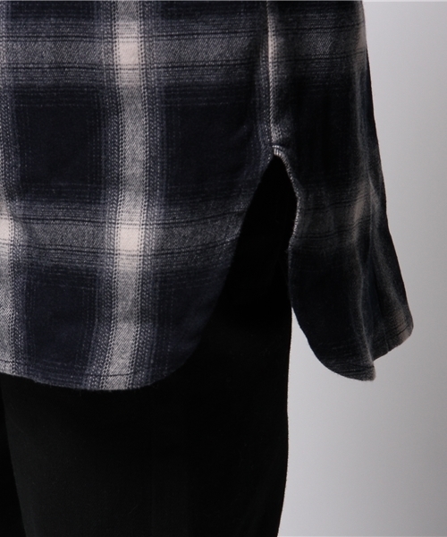 NO ID.（ノーアイディ）の「オンブレーチェックショートカラーBIGシャツ（シャツ/ブラウス・メンズ・アイボリー/レッド・2/1）」の6枚目の写真