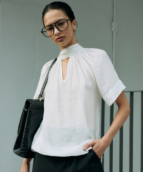PROJECT WAVE(プロジェクトウェーブ)の「Reset Tie Blouse (3COLOR)(Tシャツ/カットソー・レディース・ライトグレー/アイボリー/ブラック・FREE)」の4枚目の写真