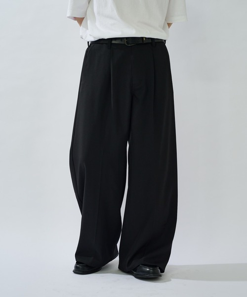 Lui's(ルイス)の「【WEB限定】 ルーズワイドストレートパンツ(スラックス・メンズ・ブラック/カーキ・S/M)」の4枚目の写真