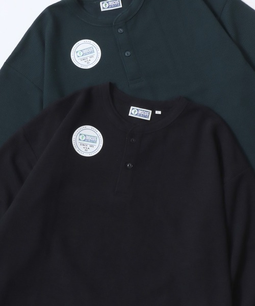 DISCUS(ディスカス)の「DISCUS/ディスカス ワッフル/サーマル 無地 ヘンリーネック 長袖Tシャツ/ロンT/レディース メンズ(Tシャツ/カットソー・メンズ・ホワイト/ダークグリーン/ネイビー/ブラック・XL/L/M)」の2枚目の写真