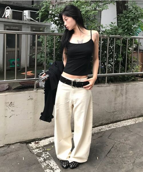 MUSINSA STANDARD WOMAN（ムシンサスタンダードウーマン）の「ウィメンズ無地CPカーブドチノパンツ[アイボリー]（その他パンツ・レディース・その他・30/29/24/26/27/28/25）」の4枚目の写真