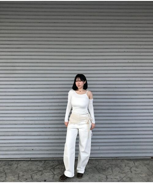 MUSINSA STANDARD WOMAN（ムシンサスタンダードウーマン）の「ウィメンズ無地CPカーブドチノパンツ[アイボリー]（その他パンツ・レディース・その他・30/29/24/26/27/28/25）」の7枚目の写真