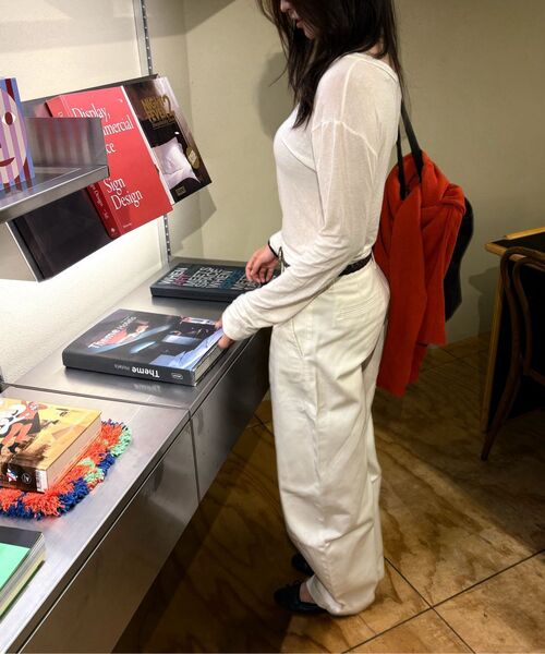 MUSINSA STANDARD WOMAN（ムシンサスタンダードウーマン）の「ウィメンズ無地CPカーブドチノパンツ[アイボリー]（その他パンツ・レディース・その他・30/29/24/26/27/28/25）」の14枚目の写真