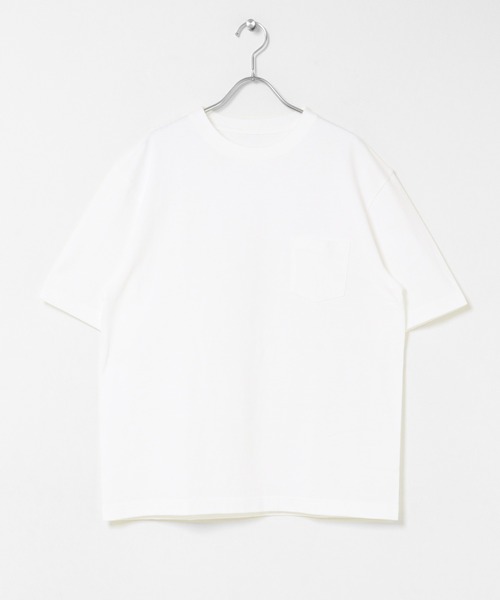 THE GOODLAND MARKET(ザグッドランドマーケット)の「armi HARDMAN POCKET TEE(Tシャツ/カットソー・メンズ・ホワイト・3/4/5/6)」の1枚目の写真