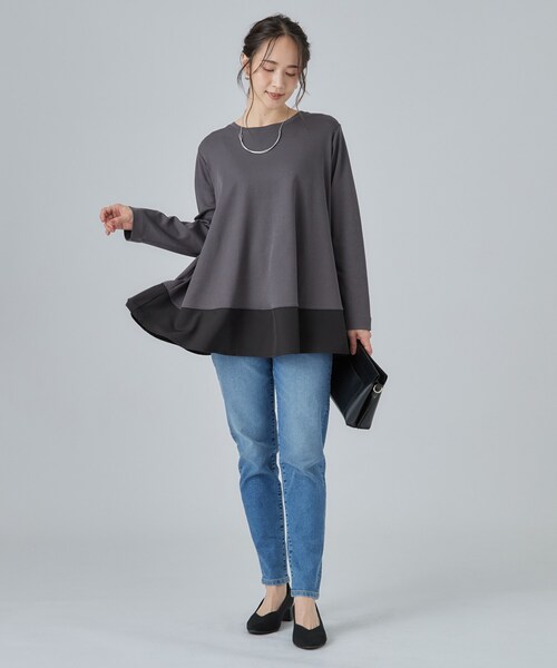 SHOO・LA・RUE(シューラルー)の「【S-LL/体型カバー】すっぽり隠れる 裾切り替えAライン長袖ゆるトップス(Tシャツ/カットソー・レディース・チャコール/ベージュ系その他7/ピンク系/ブラック・03/02/04/01)」の15枚目の写真