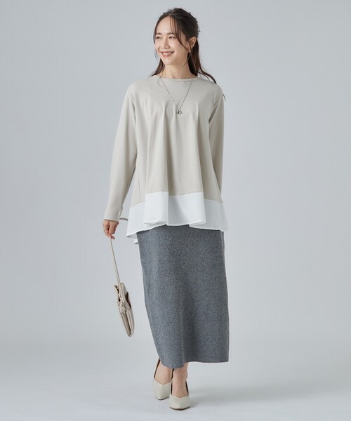 SHOO・LA・RUE(シューラルー)の「【S-LL/体型カバー】すっぽり隠れる 裾切り替えAライン長袖ゆるトップス(Tシャツ/カットソー・レディース・チャコール/ベージュ系その他7/ピンク系/ブラック・03/02/04/01)」の19枚目の写真