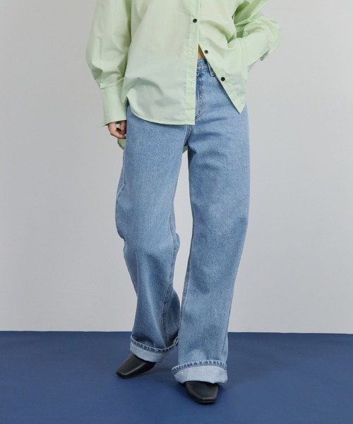 STELLA FISH(ステラフィッシュ)の「Wide Straight デニムパンツ(デニムパンツ・レディース・ライトブルー・SMALL/MEDIUM/LARGE)」の14枚目の写真