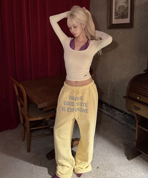 EYEER(イワイイアル)の「ポーチポケット スウェットパンツ - イエロー(スウェットパンツ・レディース・その他・SMALL)」の6枚目の写真