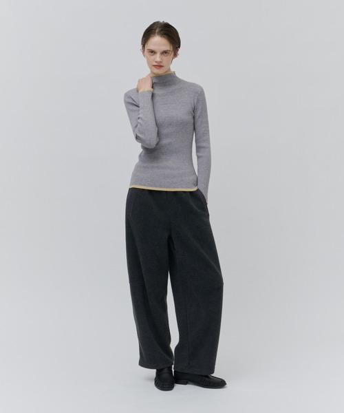 Plumel(プルメル)の「Bicolor Bottle Neck Rib Knit / バイカラーボトルネックリブニット(ニット/セーター・レディース・ブラウン/グレー/オフホワイト/ブラック・MEDIUM)」の17枚目の写真