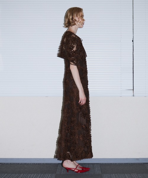 ANDRESD(アンドレスド)の「フロッキングボレロドレス / FLOCKING BOLERO DRESS(ドレス・レディース・ブラウン/グレー/ブラック・L/M/S)」の11枚目の写真