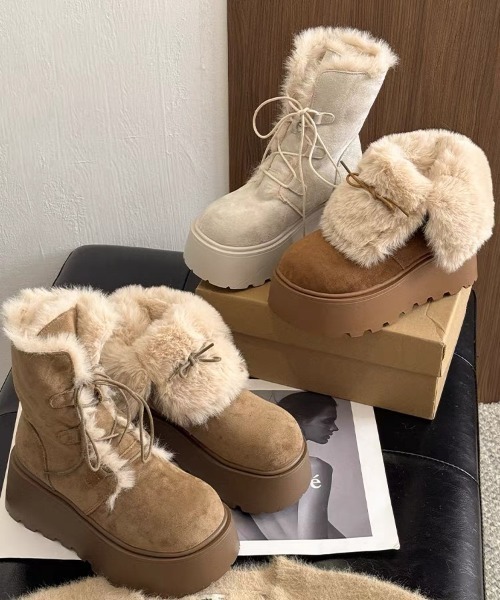 AsRiRe(アスリレイ)の「26aw 2WAYファー折り返し厚底レースアップショートブーツ(ブーツ・レディース・ベージュ/ブラウン/ホワイト・M/S/L)」の5枚目の写真