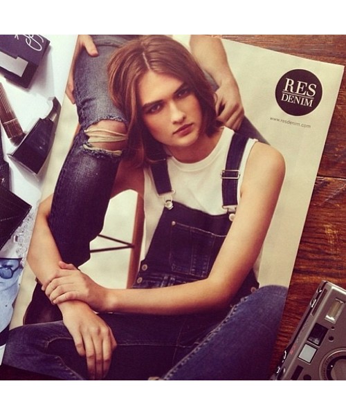 RES DENIM（レスデニム）の「RES DENIM/レスデニム LOVEFOOL ROLLED デニムショーツ インディゴ クラッシュ ダメージ（デニムパンツ・レディース・ライトブルー・24inch/25inch/26inch/27inch）」の7枚目の写真