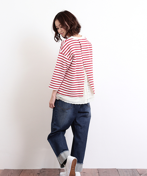 CUBE SUGAR（キューブシュガー）の「リップルボーダー×レース 後ろレースプルオーバー（Tシャツ/カットソー・レディース・ホワイト×ブラック/ホワイト×ブルー/ホワイト×レッド/ホワイト×ネイビー・M）」の5枚目の写真