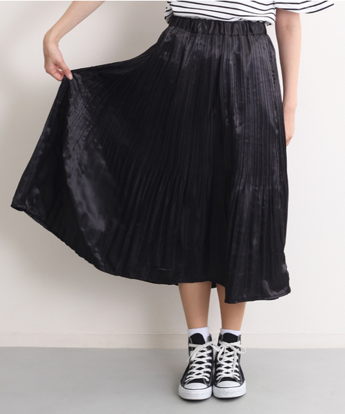 MERLOT（メルロー）の「メタリックプリーツスカート4968（スカート・レディース・ネイビー/イエロー/グリーン/ブラック・FREE）」の13枚目の写真