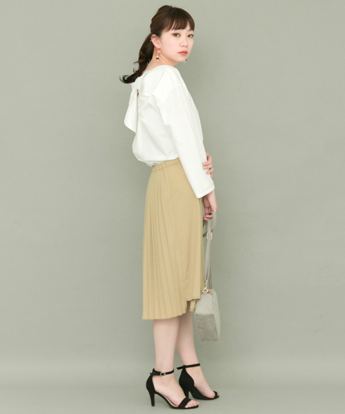 KBF+（ケービーエフプラス）の「KBF+ 後ろリボンブラウス（Tシャツ/カットソー・レディース・イエロー/オフホワイト/グレー・ONE）」の5枚目の写真