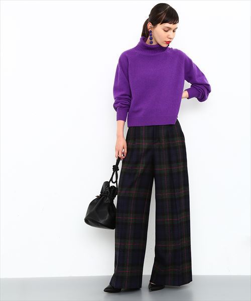 ADAM ET ROPE'（アダムエロペ）の「ウールクロップドタートル