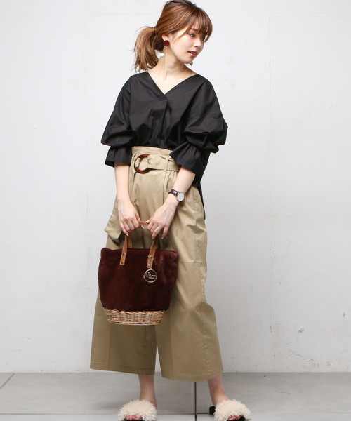 natural couture(ナチュラルクチュール)の「べっ甲ベルトチノパンツ(チノパンツ・レディース・ベージュ/ネイビー/パープル・FREE)」の5枚目の写真