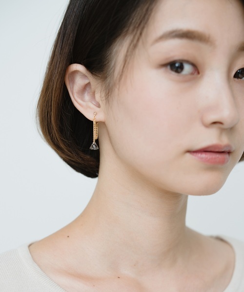 アクセサリー揺れるとモテる チェーン スワロフスキーピアス ピアス 両耳用 Haco ハコ のファッション