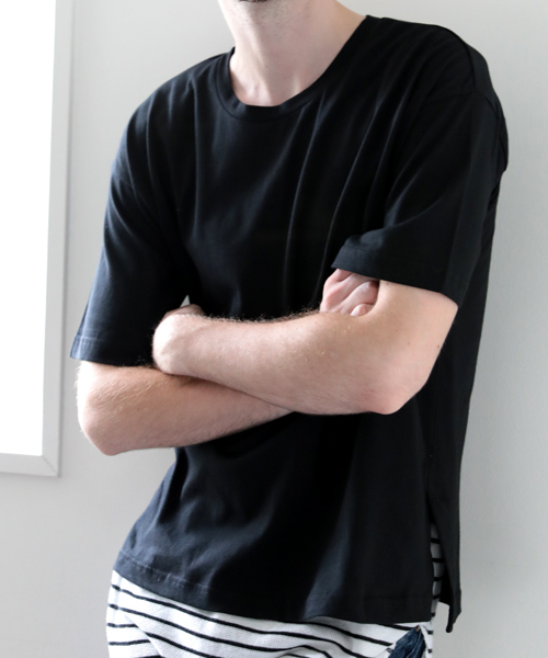Denime(ドゥニーム)の「サイドスリットビッグTシャツ(Tシャツ/カットソー・メンズ・ブラック/レッド系その他/ホワイト/ブルー系その他・LARGE/MEDIUM)」の13枚目の写真