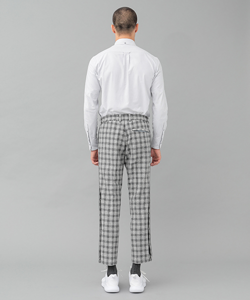 koe×THOM BROWNE（コエトムブラウン）の「[KOE×THOM BROWNE]MENS
