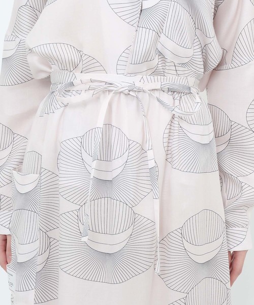 SALON adam et rope'（サロン アダム エ ロペ）の「【MAISON DU BON】カップ＆ソーサープリントロングスカート（スカート・レディース・オフホワイト・F）」の5枚目の写真