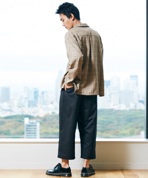 kutir（クティール）の「Cropped wide PANTS / ワイドクロップドパンツ　ガウチョパンツ（その他パンツ・メンズ・ブラック/グレー/グレー系その他・SMALL/MEDIUM/LARGE）」の8枚目の写真