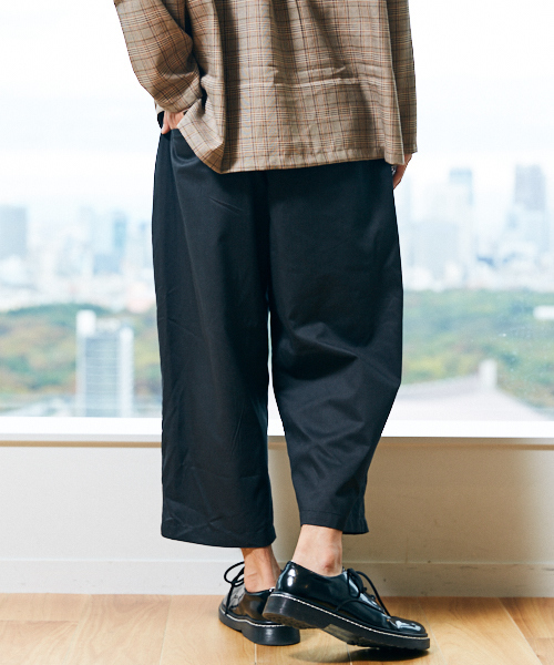 kutir（クティール）の「Cropped wide PANTS / ワイドクロップドパンツ　ガウチョパンツ（その他パンツ・メンズ・ブラック/グレー/グレー系その他・SMALL/MEDIUM/LARGE）」の22枚目の写真