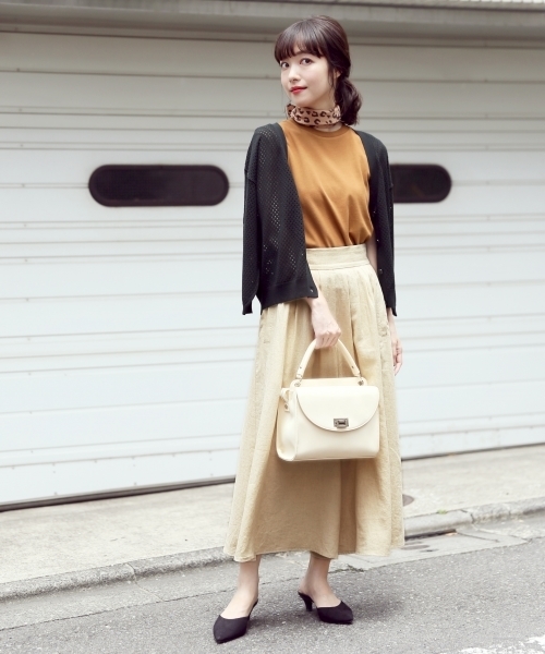 LOWRYS FARM（ローリーズファーム）の「アイレットカーデ　803218（カーディガン/ボレロ・レディース・ブラック/レッド/イエロー/アイボリー・MEDIUM/LARGE）」の17枚目の写真