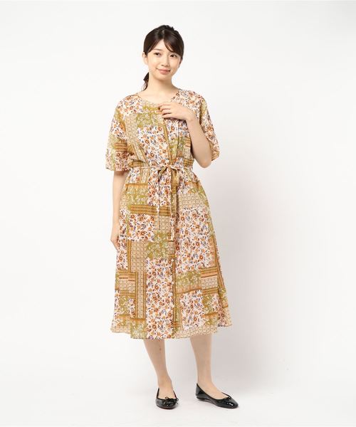 CRAFT STANDARD BOUTIQUE(クラフトスタンダードブティック)の「イロイロプリントワンピース●(ワンピース・レディース・ブラック/ネイビー/オフホワイト/オレンジ/ブルー・FREE)」の1枚目の写真