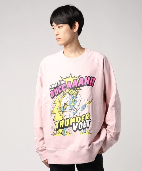 BUCCA 44（ブッカフォーティーフォー）の「【BUCCA 44】BUCCA MANプリントクルーネックスウェット（スウェット・メンズ・サックスブルー/ピンク・MEDIUM/LARGE/X-LARGE/XX-LARGE/XXX-LARGE）」の4枚目の写真