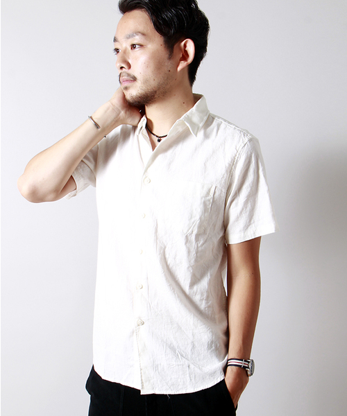 WEGO（ウィゴー）の「WEGO/コットンリネン半袖シャツ（シャツ/ブラウス・メンズ・ホワイト/カーキ/ロイヤルブルー/ライトピンク・MEDIUM/LARGE）」の2枚目の写真