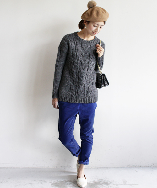 BEAUTY&YOUTH UNITED ARROWS（ビューティーアンドユースユナイテッドアローズ）の「by ※∵コーデュロイテーパード9分丈パンツ ◆（その他パンツ・レディース・オフホワイト/ダークグレー/ベージュ/ロイヤルブルー・MEDIUM/SMALL/LARGE）」の15枚目の写真