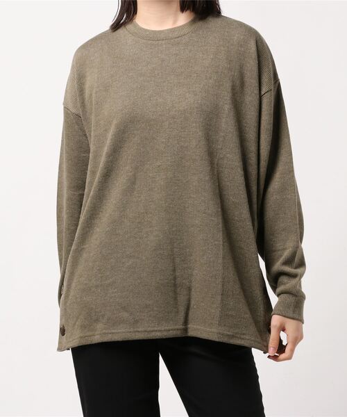 TRAP/U （トラップユー）の「【69】【TRAP/U】サイドボタン　長袖カットソー（Tシャツ/カットソー・レディース・チャコールグレー/ブラック/ベージュ/カーキ・LARGE/MEDIUM）」の12枚目の写真