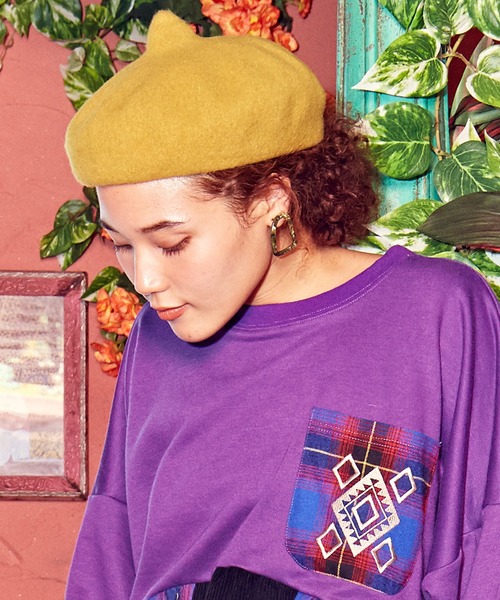 チャイハネ（チャイハネ）の「【チャイハネ】チョマベレー帽（ハンチング/ベレー帽・レディース・ブラック/ベージュ/カーキ/イエロー/オレンジ/ワイン/ターコイズブルー/ネイビー/グリーン/ダークオレンジ/オレンジ系その他/マスタード/パープル/オフホワイト/ライトグレー/ブラウン/パープル系その他/レッド・FREE）」の12枚目の写真