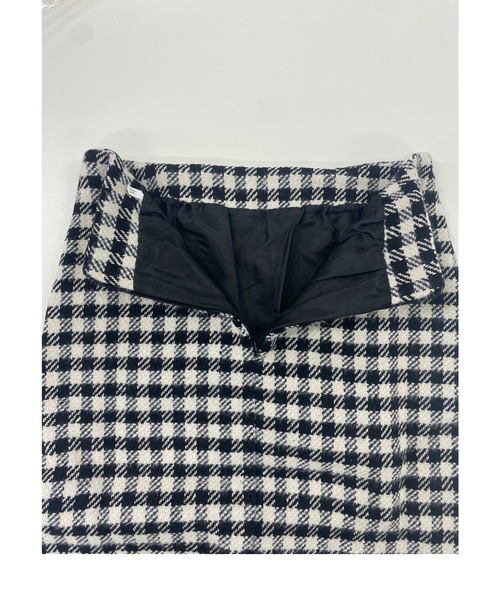 emi+(エミプラス)の「フロントボタンスリットチェックスカート(スカート・レディース・ブラック/ブラウン・S/M/L)」の17枚目の写真