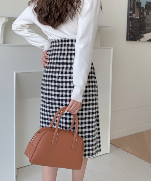 emi+(エミプラス)の「フロントボタンスリットチェックスカート(スカート・レディース・ブラック/ブラウン・S/M/L)」の7枚目の写真