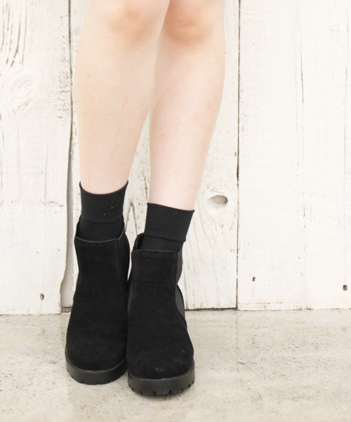 Chico（チコ）の「スエードサイドゴアブーツ（ブーツ・レディース・ブラック/ブラウン/カーキ・SMALL/MEDIUM/LARGE）」の5枚目の写真