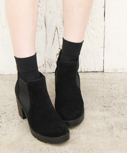 Chico（チコ）の「スエードサイドゴアブーツ（ブーツ・レディース・ブラック/ブラウン/カーキ・SMALL/MEDIUM/LARGE）」の6枚目の写真