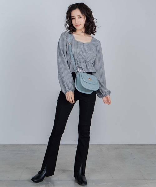 WEGO（ウィゴー）の「WEGO/センタースリットフレアパンツ（デニムパンツ・レディース・インディゴブルー/ブラック・FREE）」の13枚目の写真