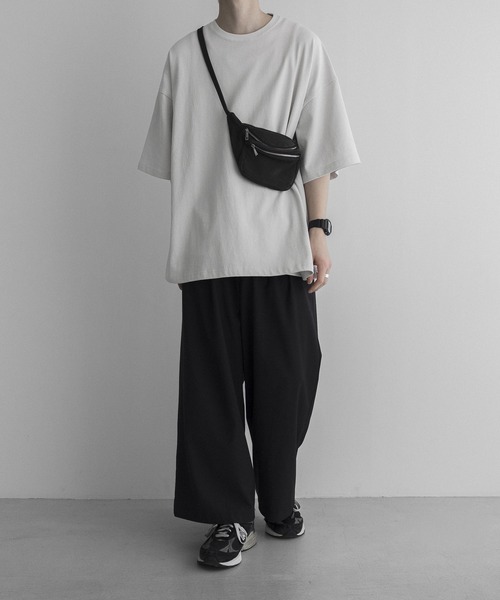 remer(リメール)の「loose basic Tee / ルーズベーシックT(Tシャツ/カットソー・メンズ・チャコールグレー/ライトグレー/ベージュ/ブルーグレー/マスタード/ブラック/カーキ/ブラウン/アッシュグレー/ホワイト/グレイッシュベージュ/ブラック系その他/ベージュ系その他・SMALL/MEDIUM/LARGE/X-SMALL/X-LARGE)」の15枚目の写真