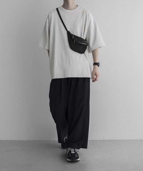 remer(リメール)の「loose basic Tee / ルーズベーシックT(Tシャツ/カットソー・メンズ・チャコールグレー/ライトグレー/ベージュ/ブルーグレー/マスタード/ブラック/カーキ/ブラウン/アッシュグレー/ホワイト/グレイッシュベージュ/ブラック系その他/ベージュ系その他・SMALL/MEDIUM/LARGE/X-SMALL/X-LARGE)」の16枚目の写真