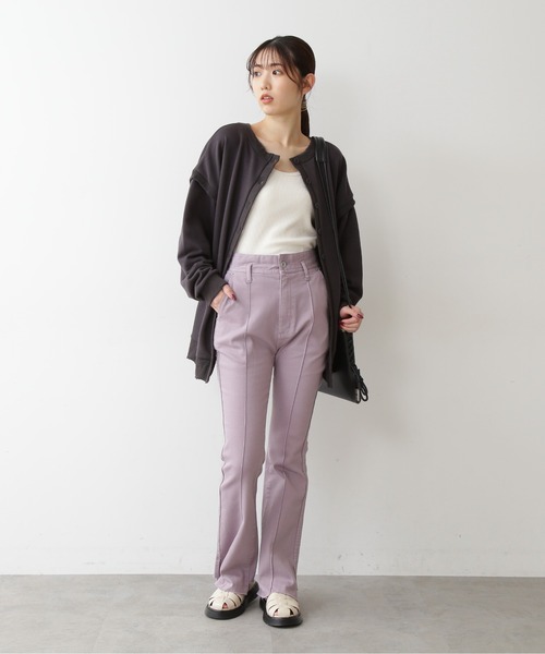 FREE'S MART(フリーズマート)の「【Sシリーズ対応】◆ピンタック前後差フレアデニム(デニムパンツ・レディース・ブルー/ホワイト系その他/パープル系その他・SMALL/MEDIUM)」の6枚目の写真