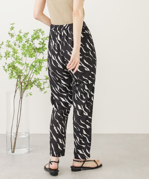 SENSE OF PLACE by URBAN RESEARCH（センスオブプレイスバイアーバンリサーチ）の「アニマルプリントパンツ(ゼブラ)（その他パンツ・レディース・ホワイト系その他/ブラック系その他・ONE）」の13枚目の写真